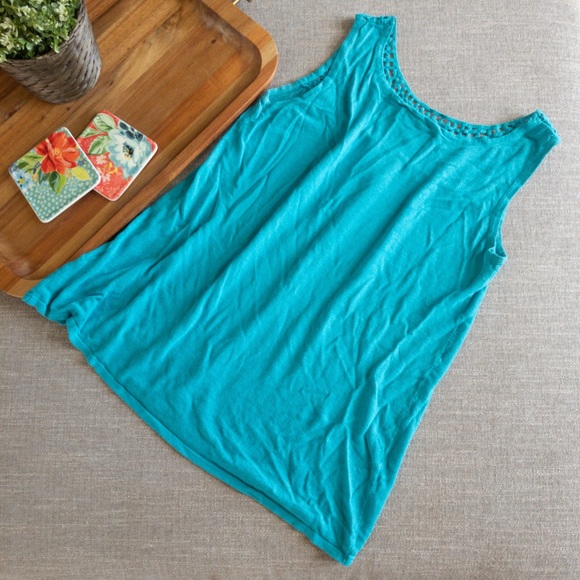 August Silk Tank Size L - Picture 4 of 4